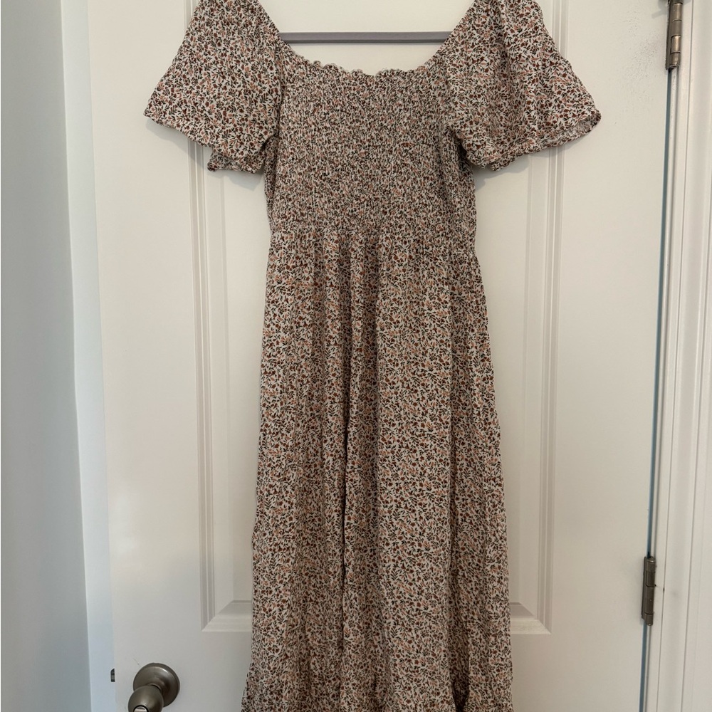Elegant Floral Off-Shoulder Maxi Dress